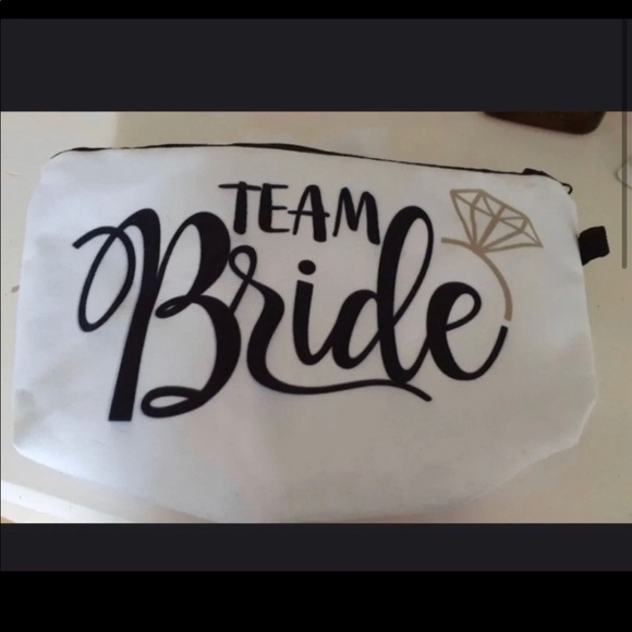 *Sold*Bridal Cosmetic Bag Bundle - Picture 7 of 10